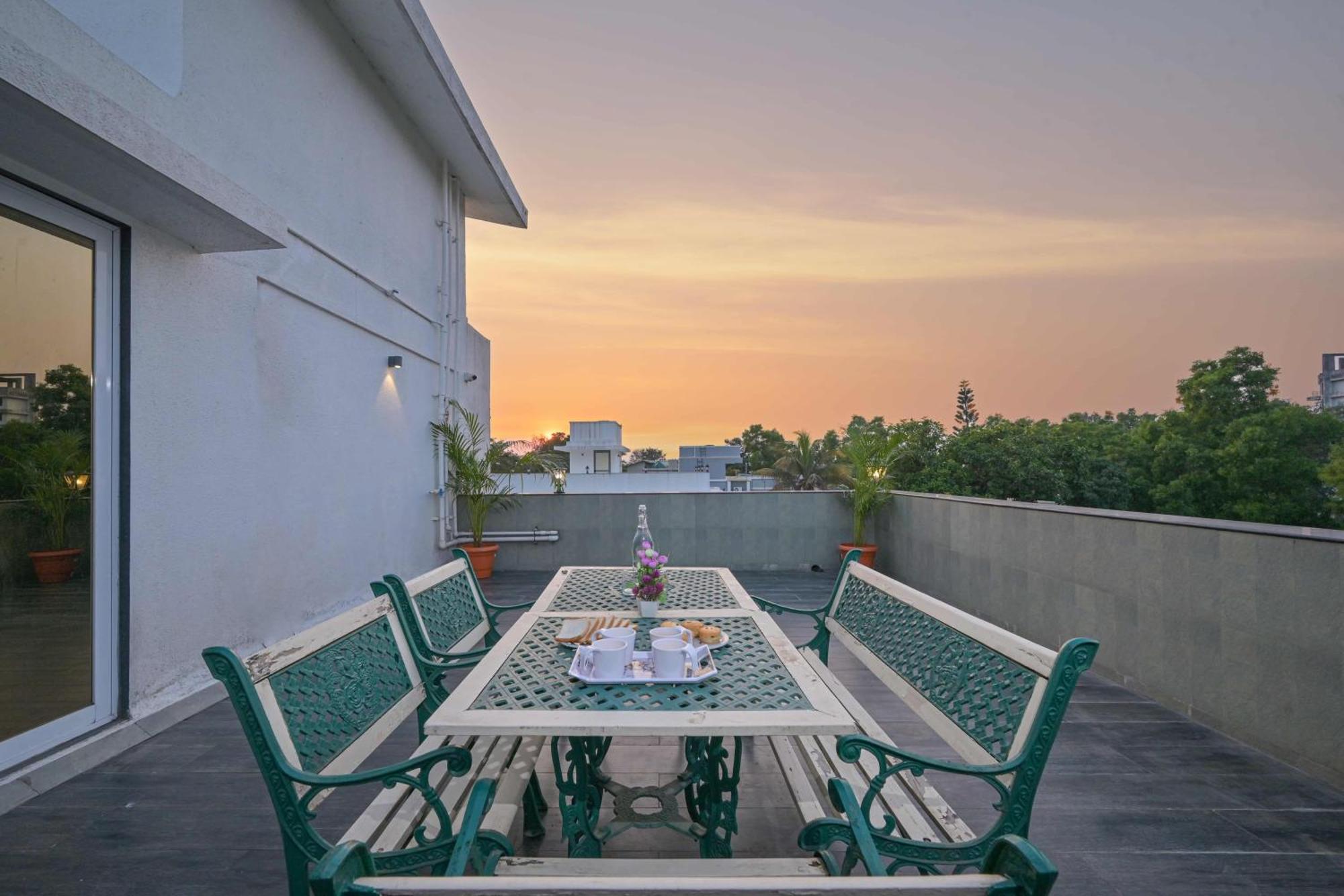 Elegant Villa By Tropicana Stays Lonavla Exterior foto