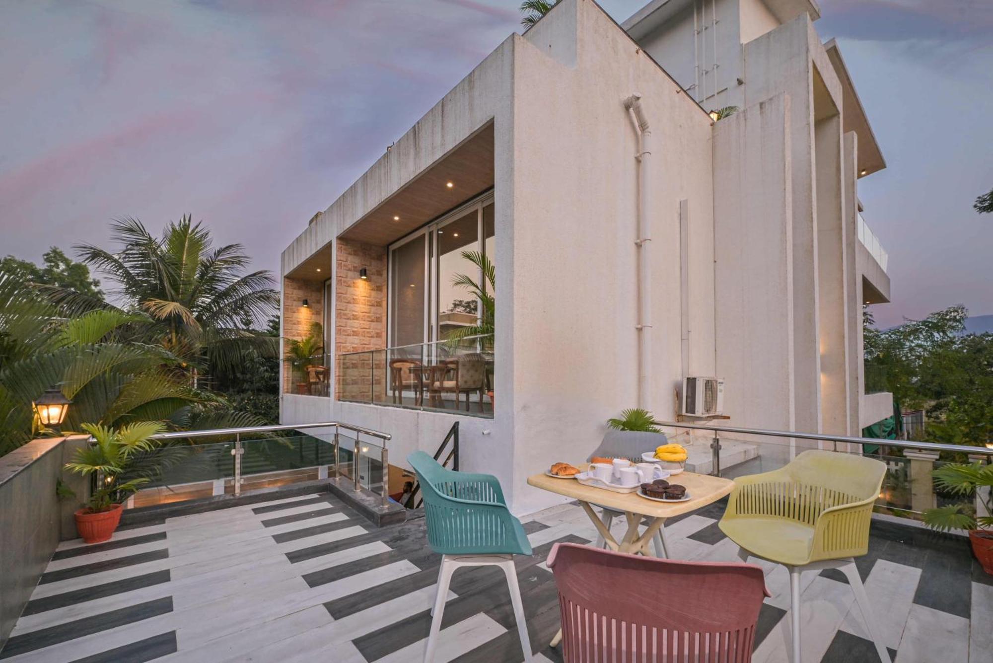 Elegant Villa By Tropicana Stays Lonavla Exterior foto