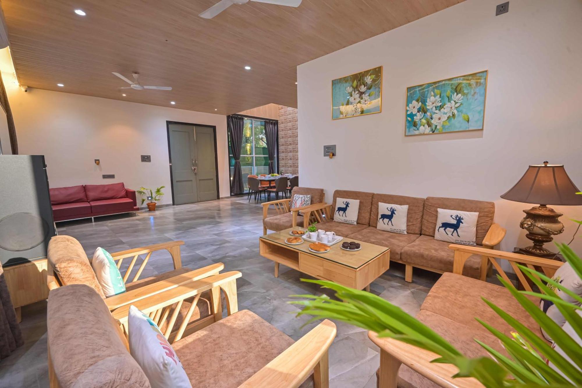 Elegant Villa By Tropicana Stays Lonavla Exterior foto