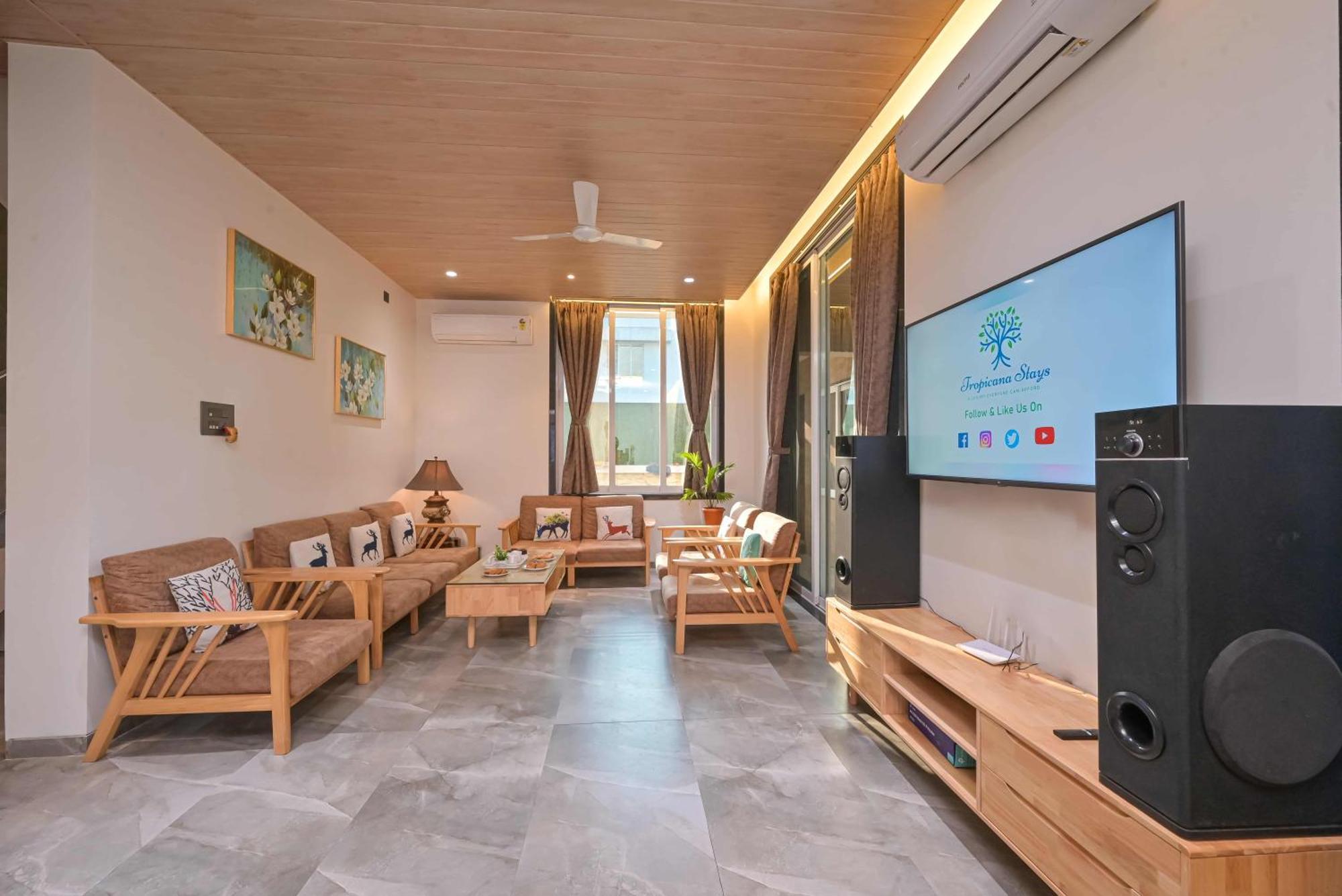 Elegant Villa By Tropicana Stays Lonavla Exterior foto